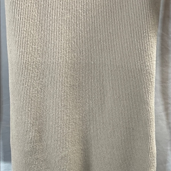 Chic Long Sleeve Beige Knit Dress - Picture 10 of 13